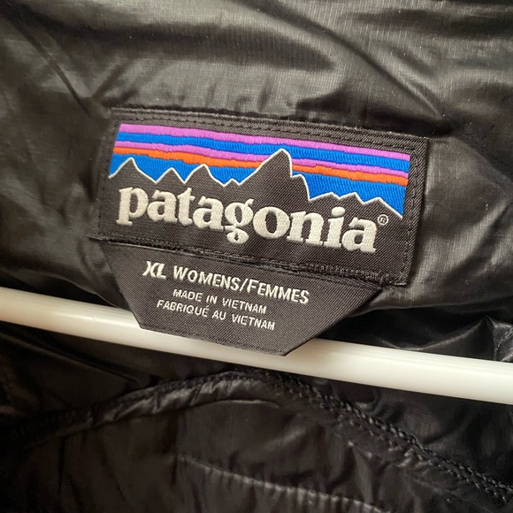 Women’s Patagonia Jacket - Picture 7 of 13